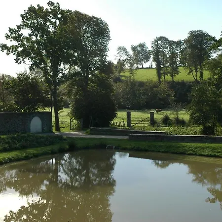 Manoir Du Mesnil De Bas Bréhal