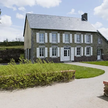 Manoir Du Mesnil De Bas Hébergement de vacances Bréhal