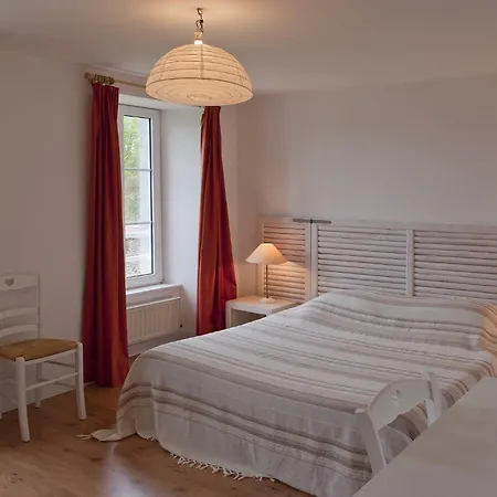 Manoir Du Mesnil De Bas