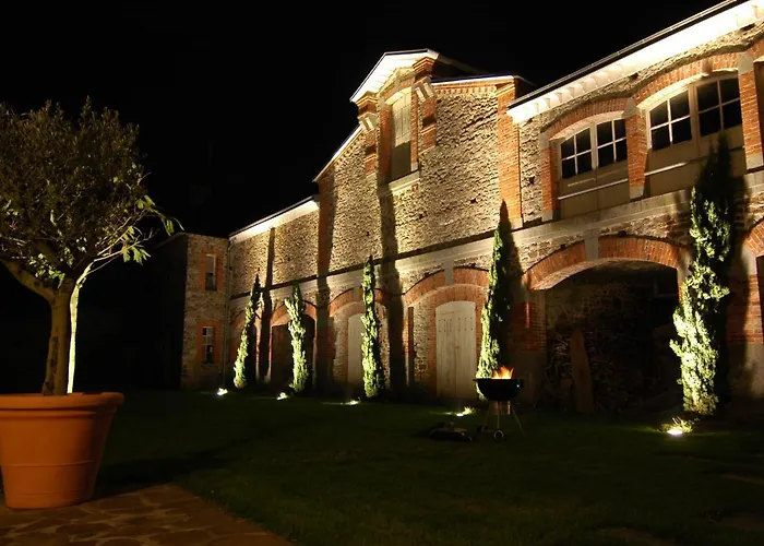 Manoir Du Mesnil De Bas