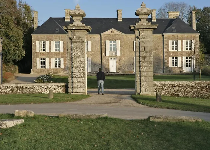 Manoir Du Mesnil De Bas * Bréhal